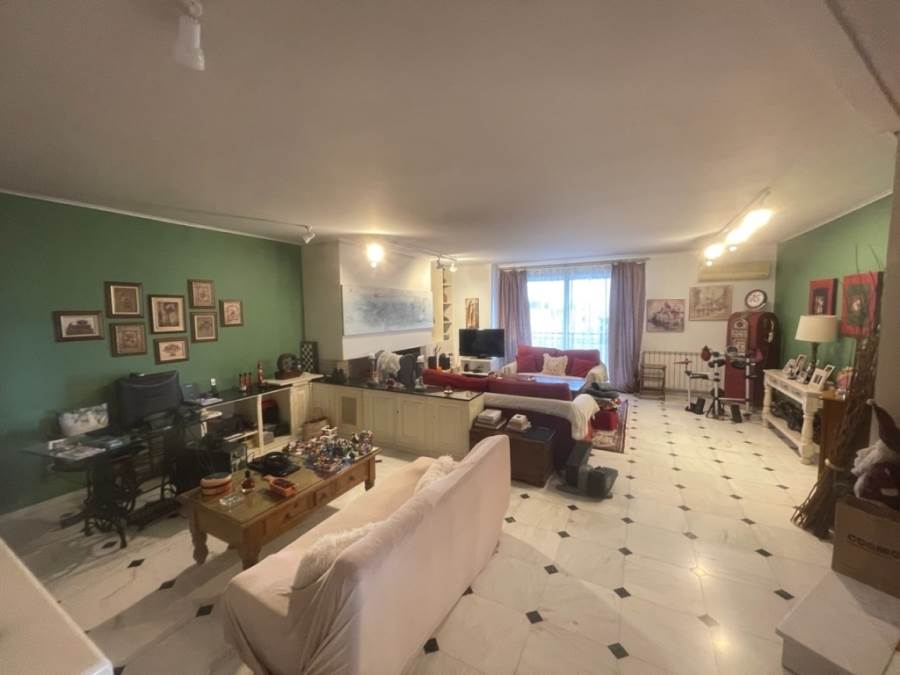 (Προς Πώληση) Κατοικία Διαμέρισμα || Αθήνα Βόρεια/Μαρούσι - 200 τ.μ, 4 Υ/Δ, 500.000€ 