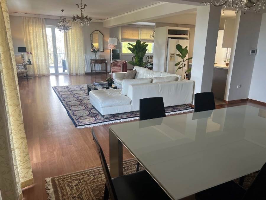 (For Rent) Residential Apartment || Athens North/Kifissia - 190 Sq.m, 4 Bedrooms, 2.400€ 