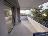 slide1 thumbnail