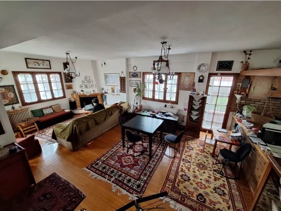 (For Rent) Residential Detached house || Athens North/Kifissia - 130 Sq.m, 3 Bedrooms, 2.200€ 
