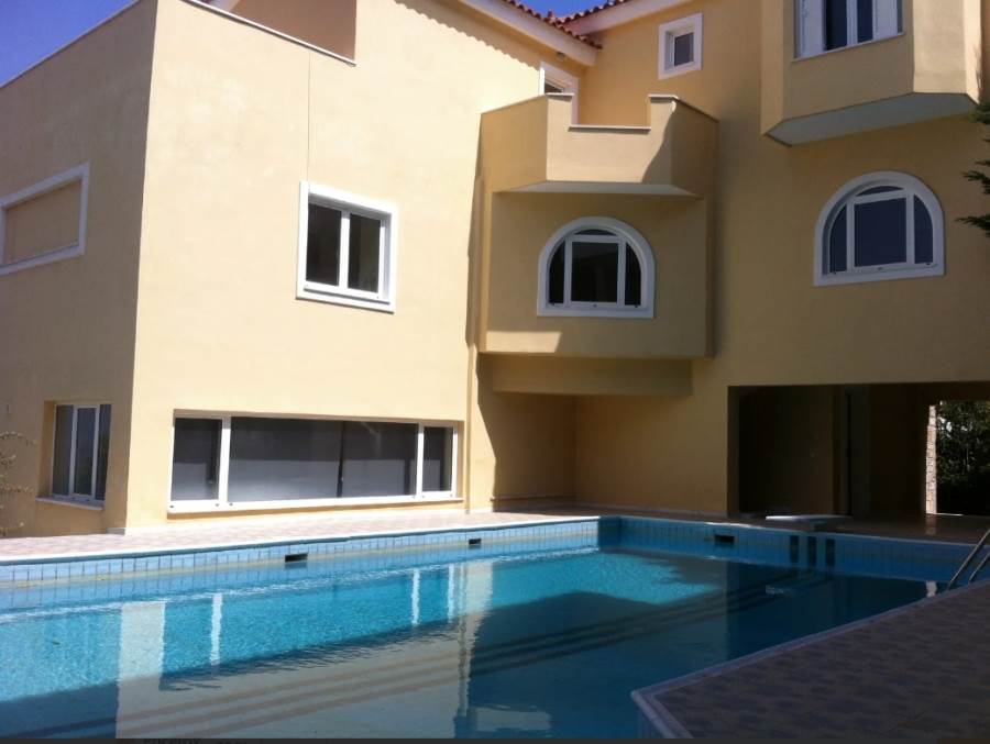 (For Rent) Residential Maisonette || Athens North/Kifissia - 300 Sq.m, 3 Bedrooms, 2.500€ 