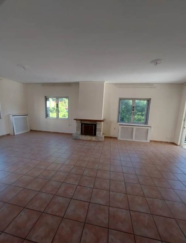 (For Rent) Residential Floor Apartment || East Attica/Drosia - 178 Sq.m, 3 Bedrooms, 1.000€ 