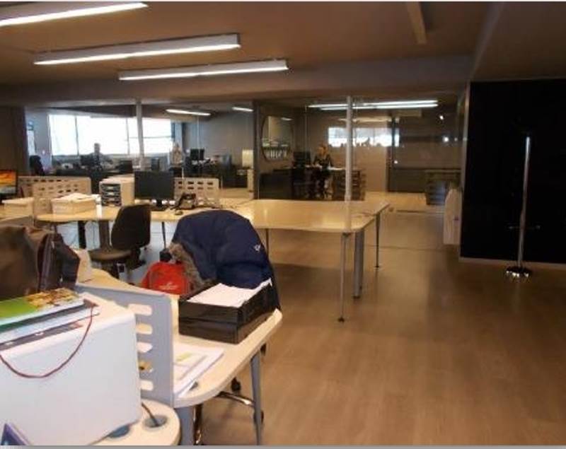 (For Sale) Commercial Building || East Attica/Acharnes (Menidi) - 3.369 Sq.m, 2.150.000€ 