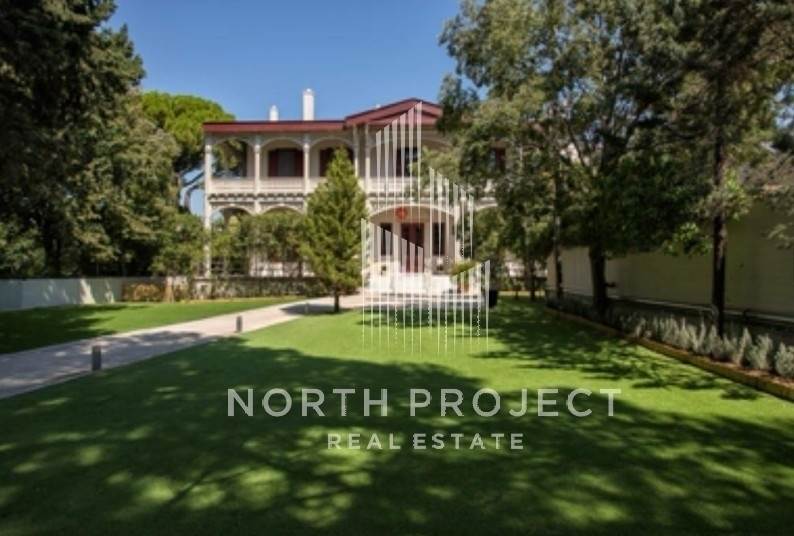 (For Sale) Commercial Building || Athens North/Kifissia - 1.000 Sq.m, 5.950.000€ 