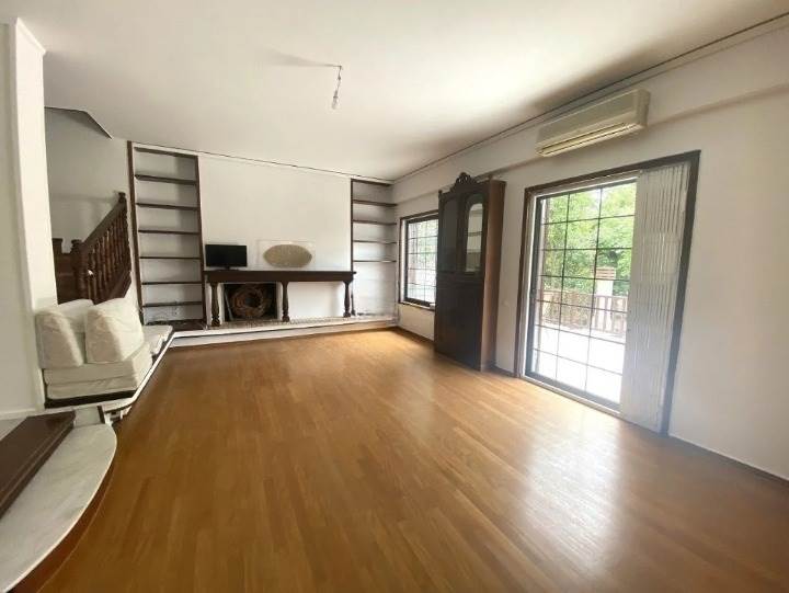 (For Rent) Residential Maisonette || Athens North/Kifissia - 260 Sq.m, 5 Bedrooms, 2.300€ 