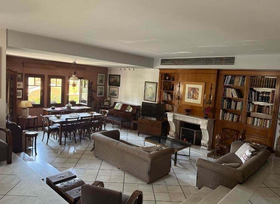 (Προς Ενοικίαση) Κατοικία Οροφοδιαμέρισμα || Αθήνα Βόρεια/Νέα Ερυθραία - 190 τ.μ, 3 Υ/Δ, 2.400€ 