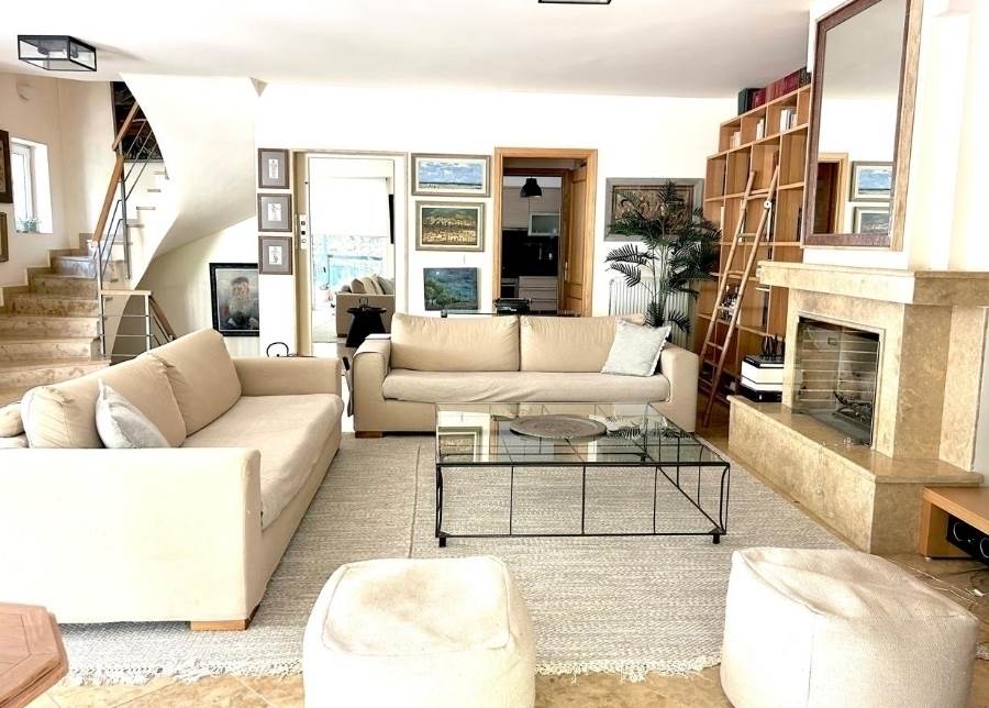 (For Sale) Residential Maisonette || Athens North/Kifissia - 290 Sq.m, 4 Bedrooms, 750.000€ 