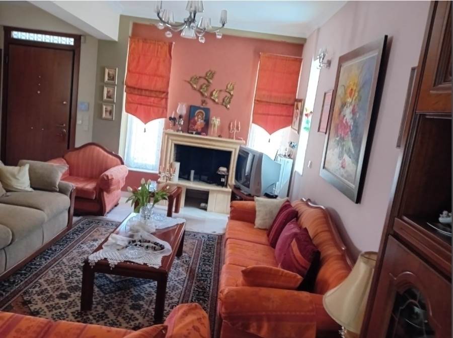 (For Rent) Residential Detached house || Athens North/Nea Erithraia - 150 Sq.m, 4 Bedrooms, 2.500€ 