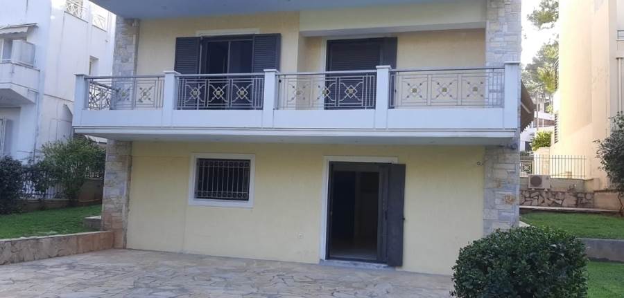 (For Rent) Residential Maisonette || Athens North/Nea Erithraia - 210 Sq.m, 4 Bedrooms, 2.100€ 