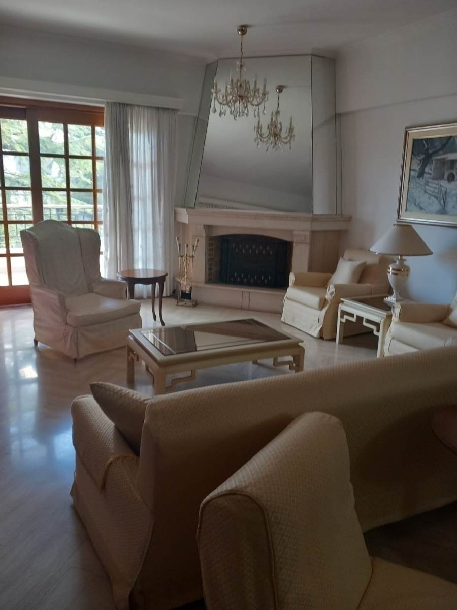 (For Sale) Residential Detached house || Athens North/Nea Erithraia - 540 Sq.m, 8 Bedrooms, 1.000.000€ 