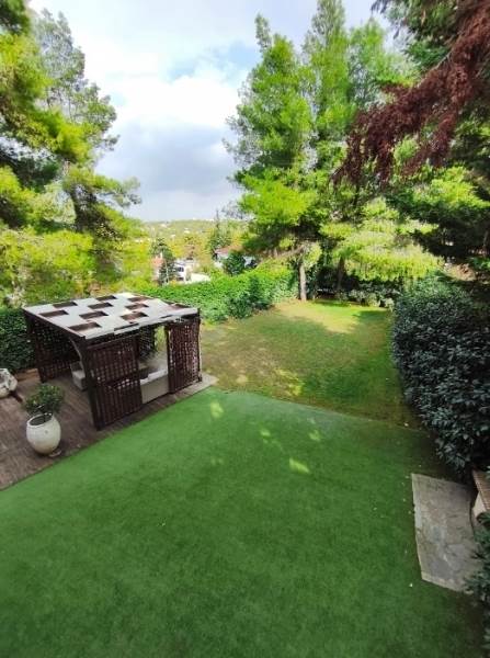 (For Rent) Residential Maisonette || East Attica/Dionysos - 490 Sq.m, 5 Bedrooms, 3.200€ 