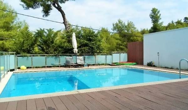 (For Rent) Residential Maisonette || Athens North/Ekali - 420 Sq.m, 4 Bedrooms, 2.700€ 