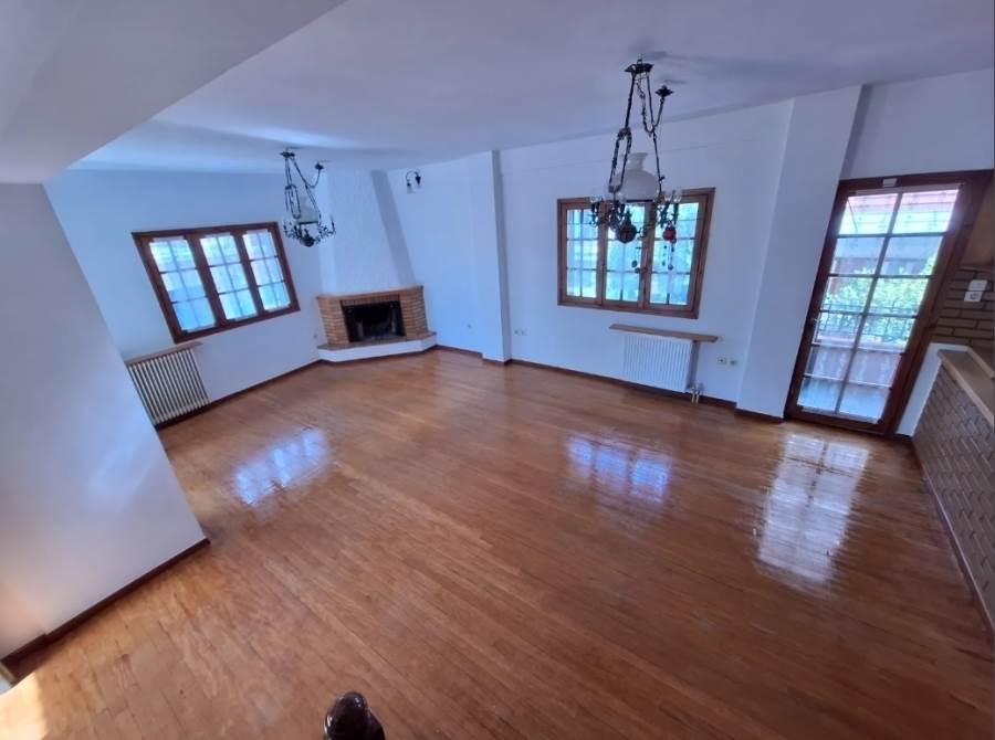 (For Rent) Residential Detached house || Athens North/Kifissia - 130 Sq.m, 3 Bedrooms, 1.500€ 