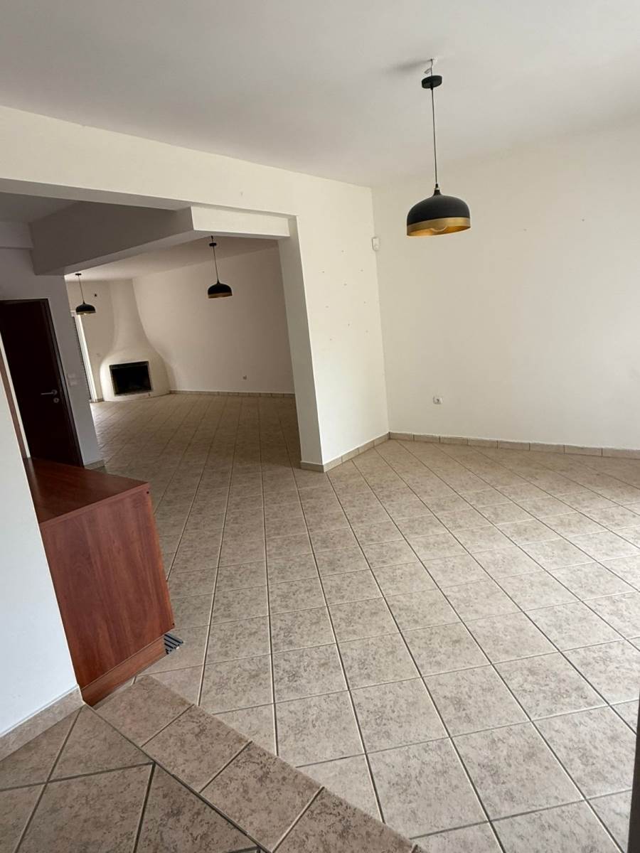 (Προς Ενοικίαση) Κατοικία Μεζονέτα || Αθήνα Βόρεια/Νέα Ερυθραία - 160 τ.μ, 3 Υ/Δ, 1.800€ 