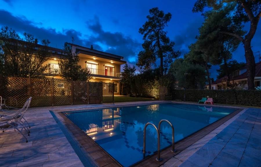 (For Rent) Residential Maisonette || Athens North/Ekali - 550 Sq.m, 4 Bedrooms, 5.200€ 