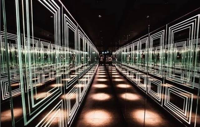 (Προς Ενοικίαση) Επαγγελματικός Χώρος Κατάστημα || Αθήνα Βόρεια/Κηφισιά - 800 τ.μ, 12.000€ 