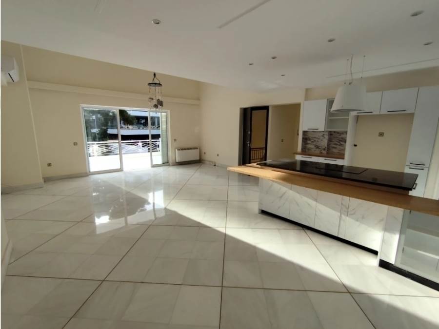 (For Rent) Residential Detached house || Athens North/Nea Erithraia - 580 Sq.m, 8 Bedrooms, 5.500€ 