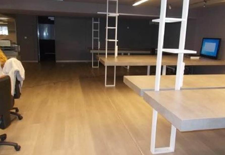 (Προς Πώληση) Επαγγελματικός Χώρος Κτίριο || Ανατολική Αττική/Αχαρνές (Μενίδι) - 3.369 τ.μ, 2.150.000€ 