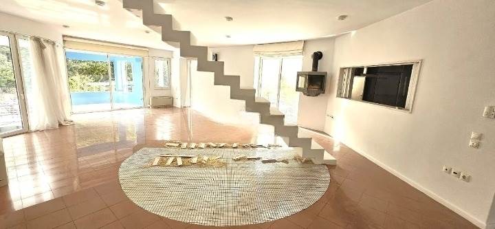 (For Rent) Residential Apartment || Athens North/Kifissia - 180 Sq.m, 3 Bedrooms, 1.600€ 