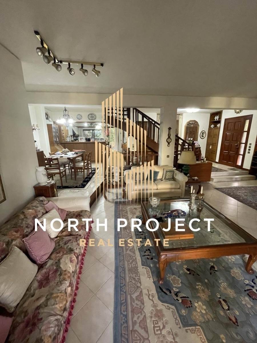 (For Sale) Residential Maisonette || Athens North/Nea Erithraia - 219 Sq.m, 3 Bedrooms, 520.000€ 