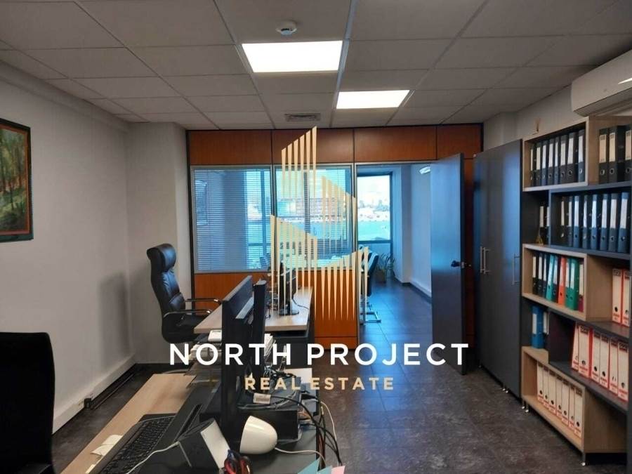 (Προς Πώληση) Επαγγελματικός Χώρος Γραφείο || Πειραιάς/Πειραιάς - 305 τ.μ, 1.240.000€ 