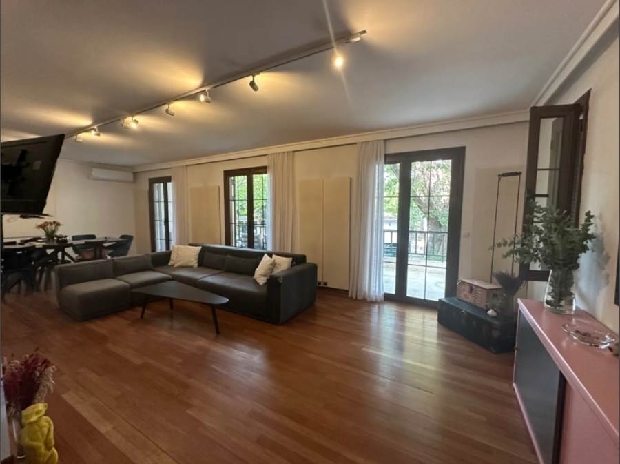 (For Sale) Residential Maisonette || Athens North/Kifissia - 250 Sq.m, 4 Bedrooms, 800.000€ 