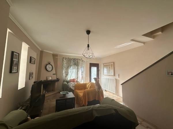 (Προς Πώληση) Κατοικία Μονοκατοικία || Ανατολική Αττική/Κρυονέρι - 230 τ.μ, 4 Υ/Δ, 400.000€ 