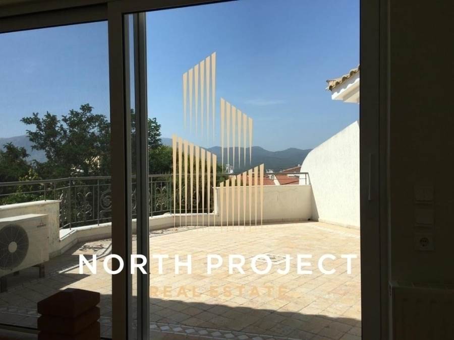 (For Rent) Residential Maisonette || Athens North/Nea Erithraia - 340 Sq.m, 5 Bedrooms, 2.900€ 