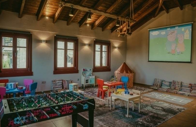 (Προς Ενοικίαση) Κατοικία Μεζονέτα || Αθήνα Βόρεια/Εκάλη - 300 τ.μ, 4 Υ/Δ, 2.550€ 