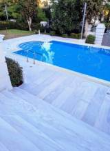 slide1 thumbnail