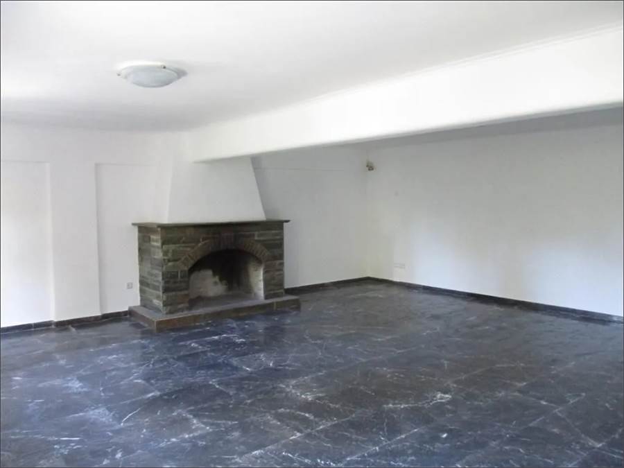 (For Sale) Residential Floor Apartment || Athens North/Nea Erithraia - 220 Sq.m, 2 Bedrooms, 435.000€ 
