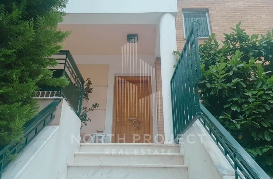 (For Sale) Residential Maisonette || Athens North/Nea Erithraia - 285 Sq.m, 4 Bedrooms, 600.000€ 